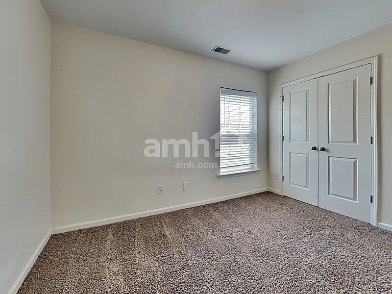 407 Pine Hill Ln — Photo 19
