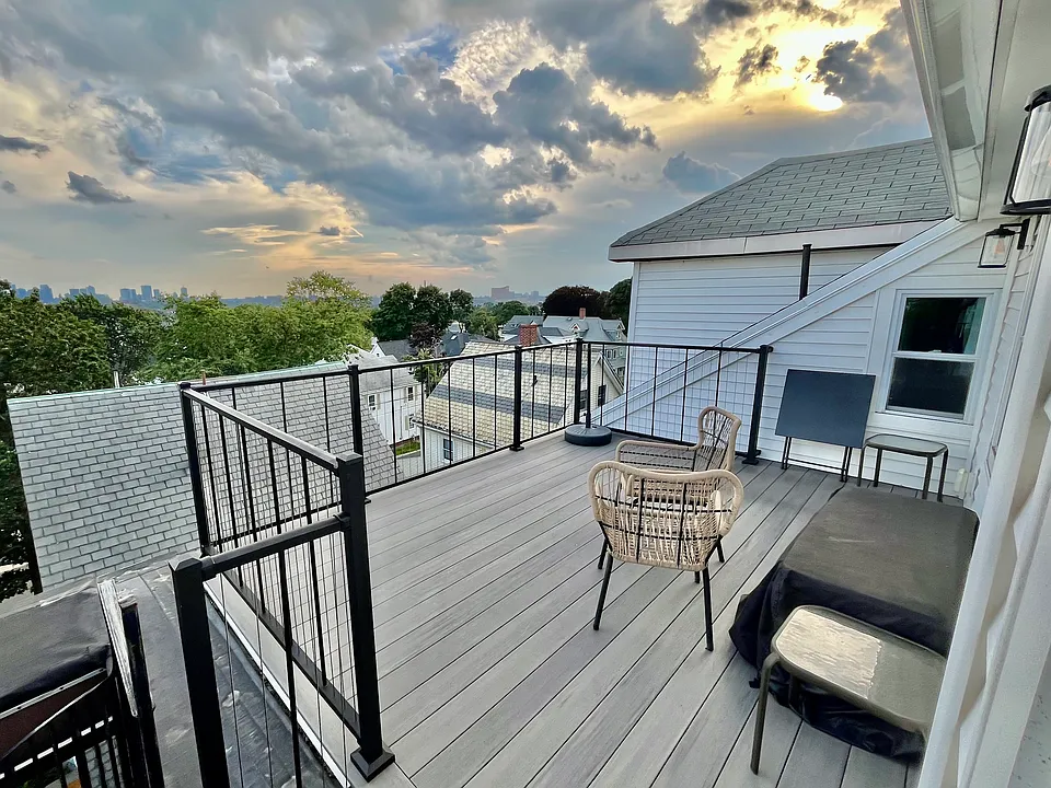 6 Laurel St #3