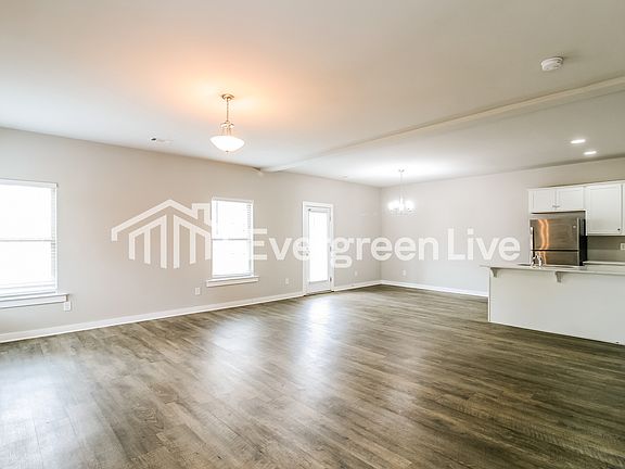 2nd image of 10966 Woodland Dr