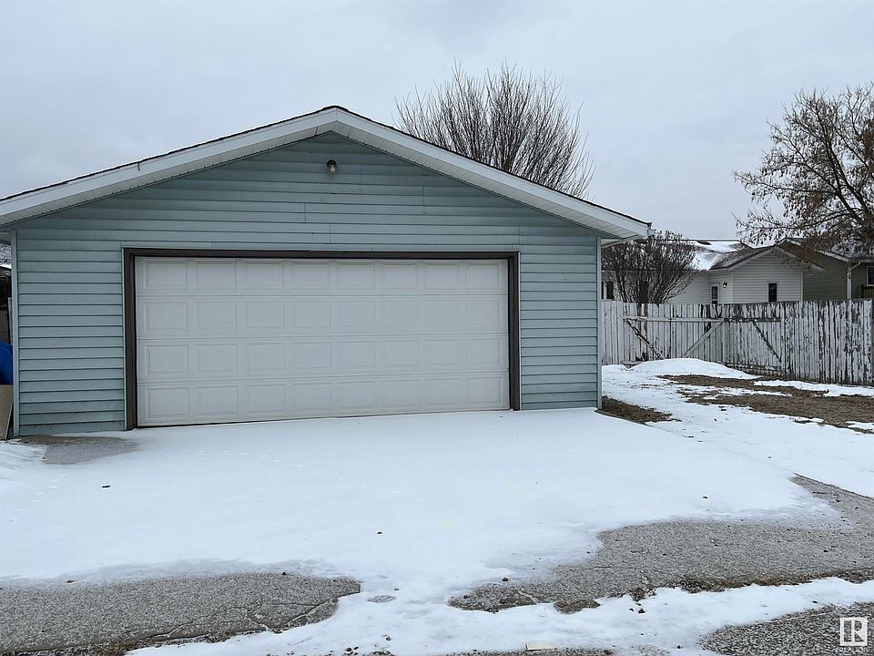 2nd image of 4105 49th Ave
