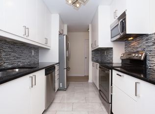 1 Greene St #7008, Jersey City, NJ 07302