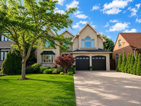 20 Creston Rd, Toronto, ON M6A 1J1