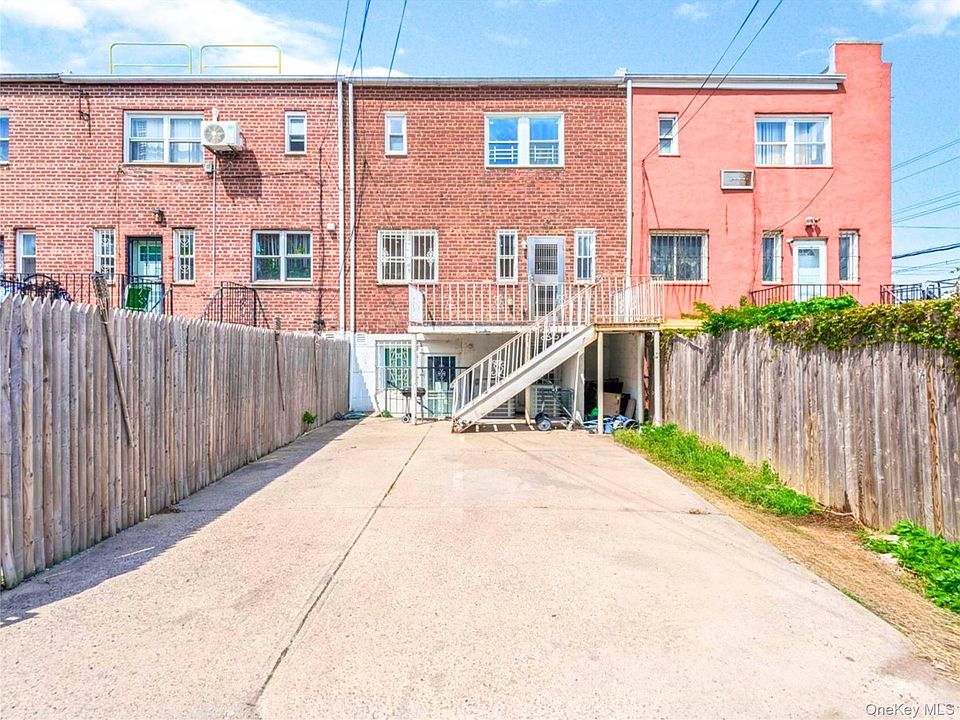 2nd image of 8920 Avenue B