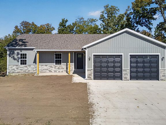 2nd image of 22715 Lake Ridge Dr