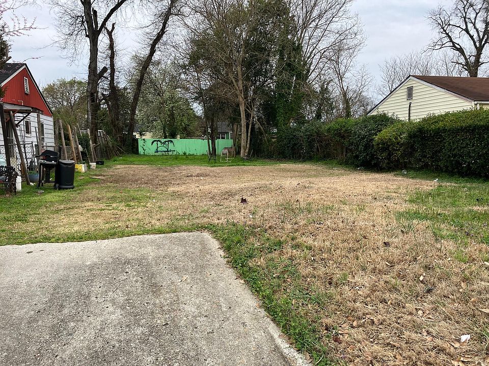2nd image of 8 Taylor Street