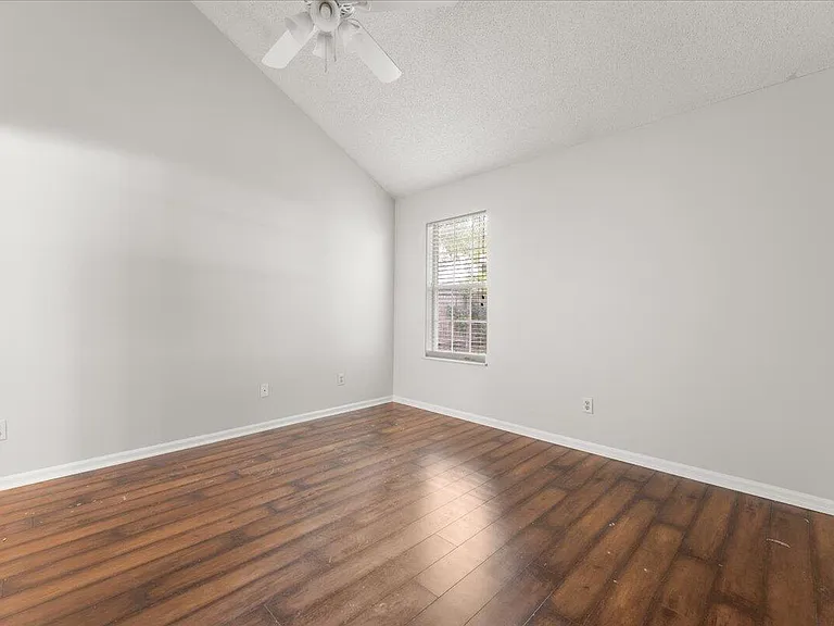 1351 Cadence Dr — Photo 13