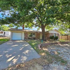 218 Giant Cedar Trl, Whitney, TX, 76692