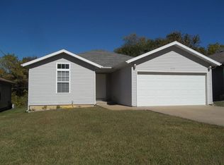 3335 W Page St, Springfield, MO 65802