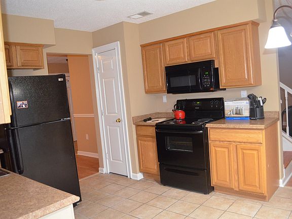 2nd image of 6888 Rockbrook Dr E