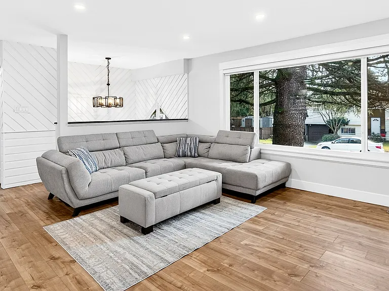 21099 Berry Ave — Photo 13