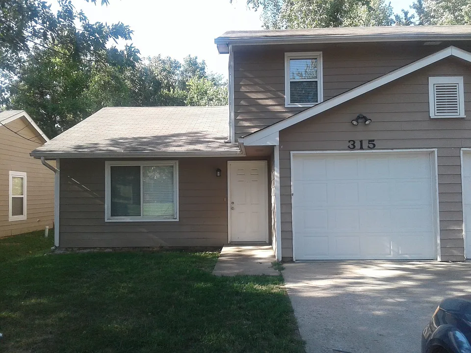 315 E Catherine Dr