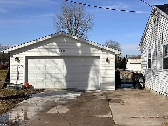 3rd image of 6405 N State Rd