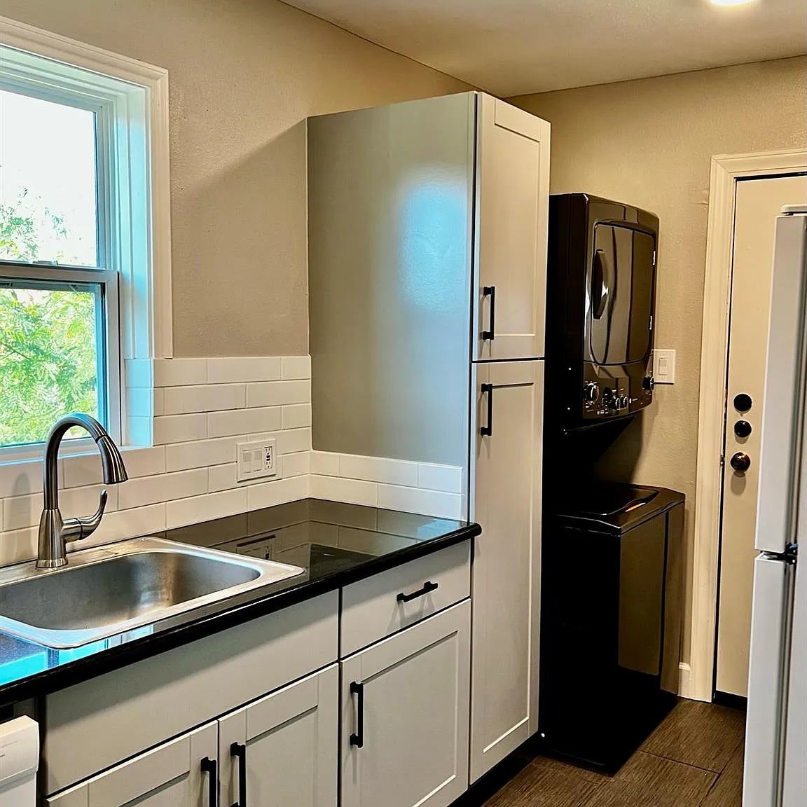 2 bed, 1122 sqft, $1,500 — Photo 2