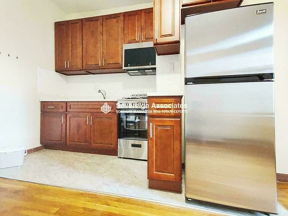 4th image of 240 W 104th St APT 7C