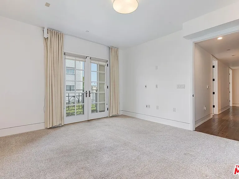 225 S Hamilton Dr #106 — Photo 20