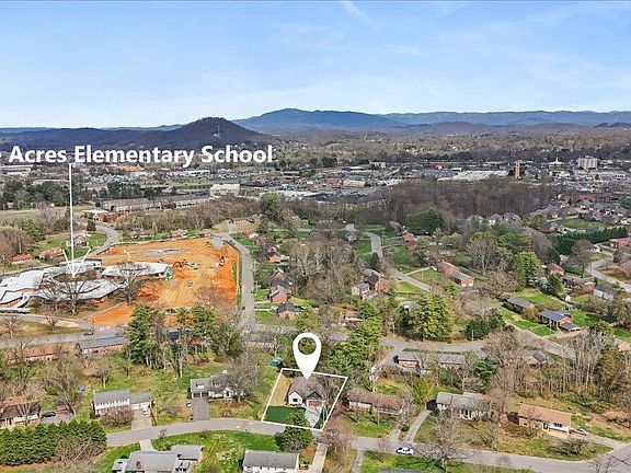 4th image of 2306 Rambling Rd