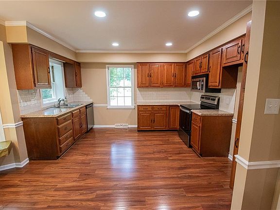 4th image of 2694 Alderney Ln