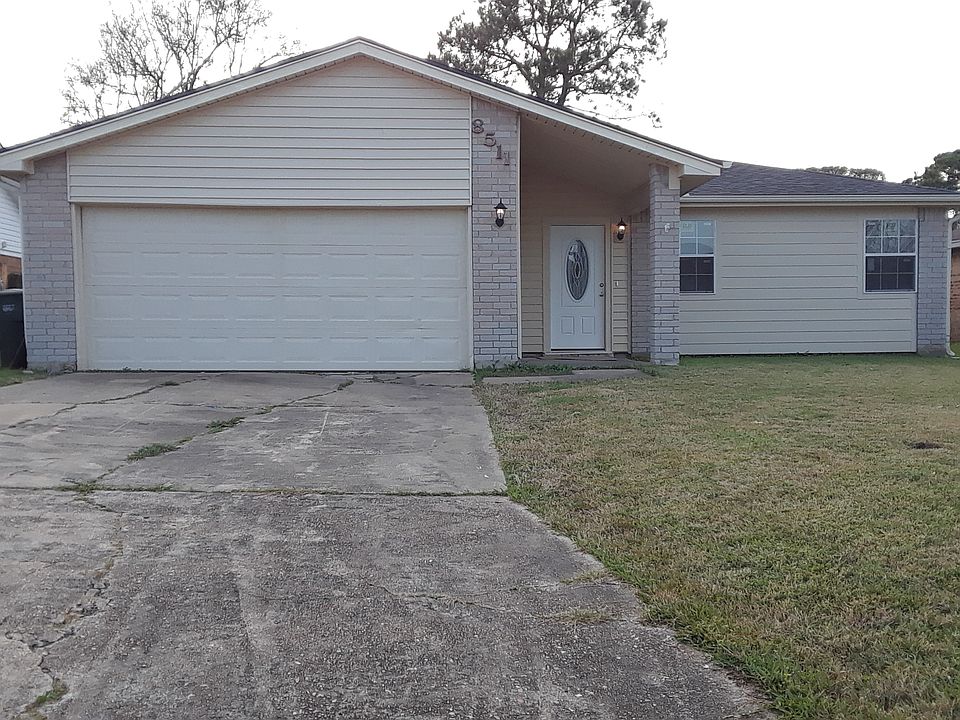 1st image of 8511 Lynwood Ln