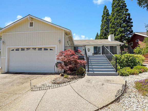4th image of 18865 Lake Forest Dr