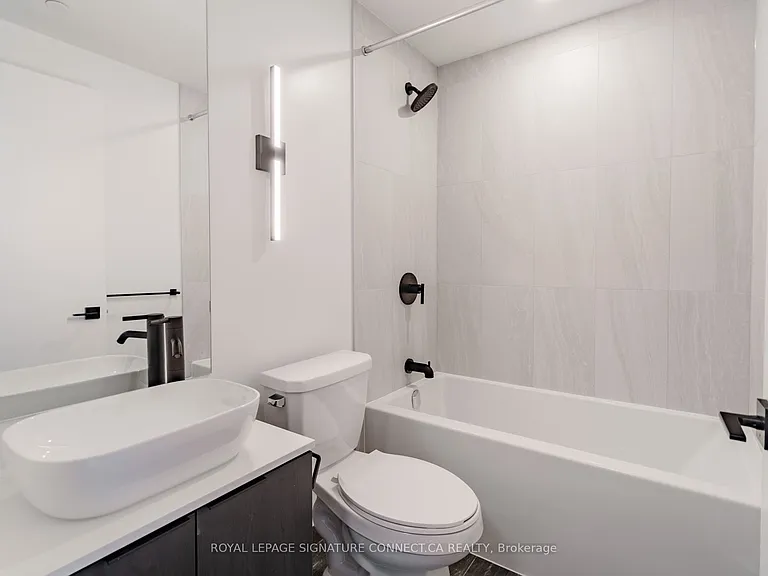 1185 Dupont St #815 — Photo 16