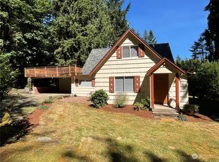 35 Maple Leaf St, Raymond, WA 98577