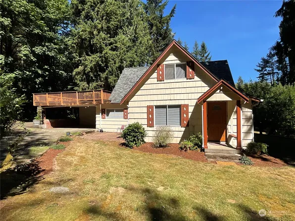 35 Maple Leaf Street, Raymond, WA 98577