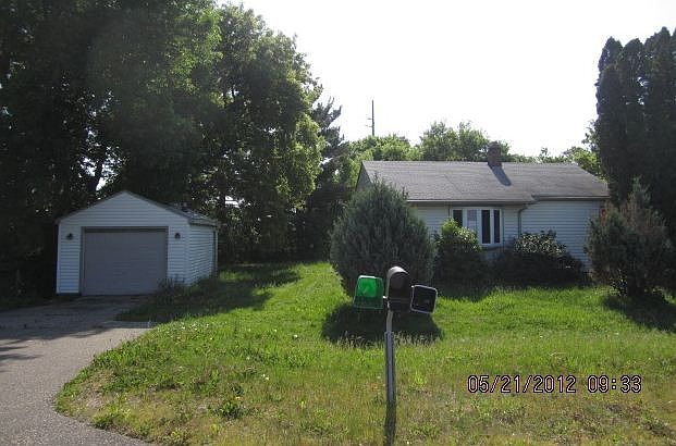 1st image of 14290 Goodwin Ave