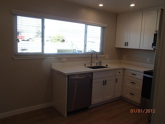 5th image of 1400 Laurel St APT 5