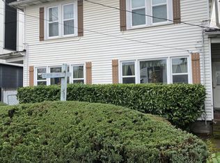 4320 SE Hawthorne Blvd, Portland, OR 97215