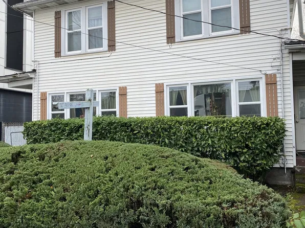 4320 SE Hawthorne Blvd, Portland, OR 97215