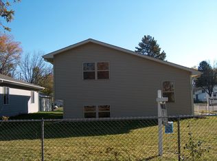 2323 Gilead Ave, Zion, IL 60099