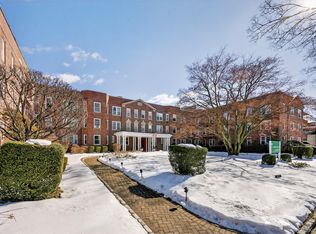101 Old Mamaroneck Road #2-C-3, White Plains, NY 10605