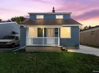 2065 Morris Ave, Lincoln Park, MI 48146