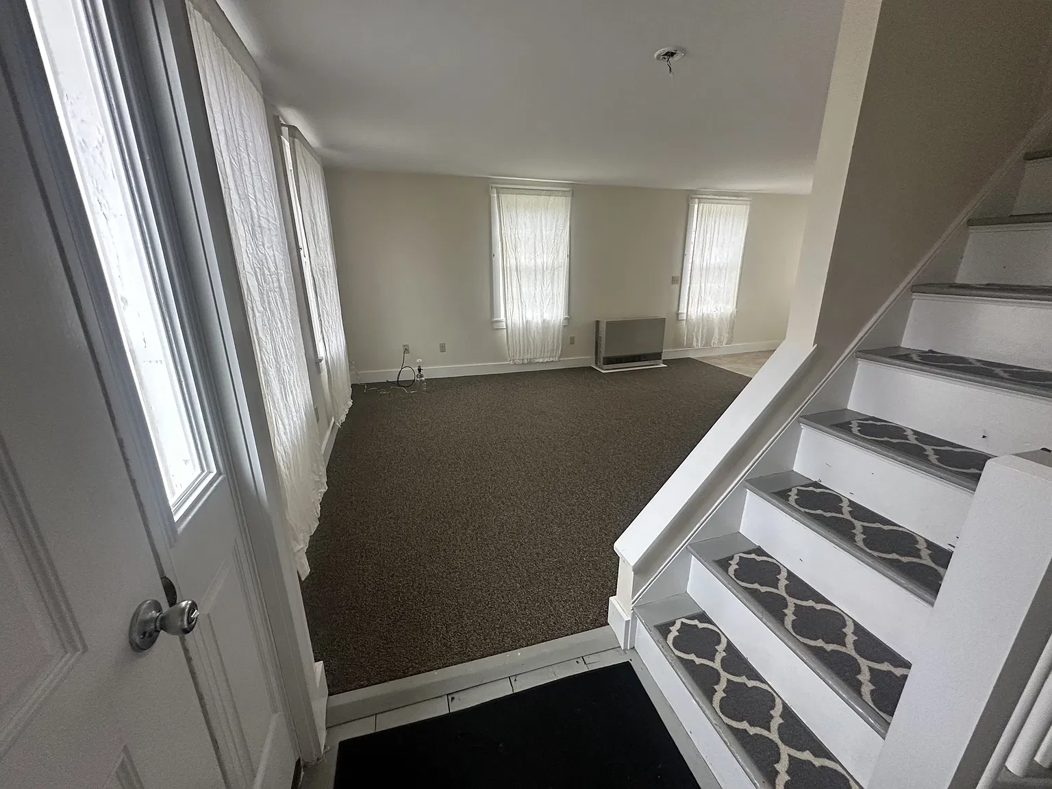 799 River Road - 1 — Photo 2