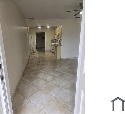 4th image of 3001 N 73rd Ter