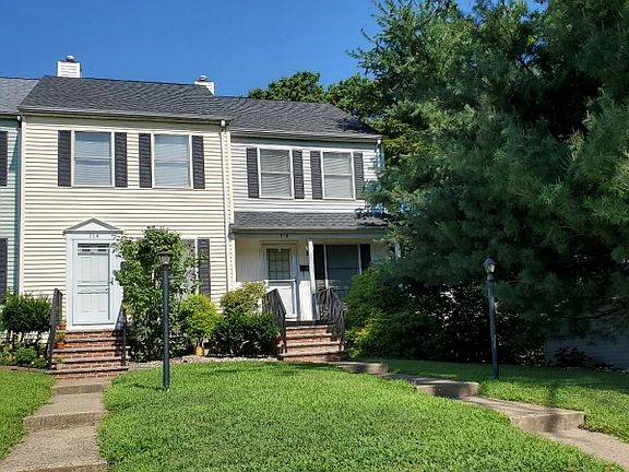 2nd image of 310 Railroad Pl