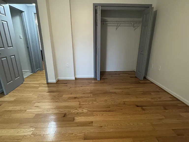 922 1st Ave W — Photo 14