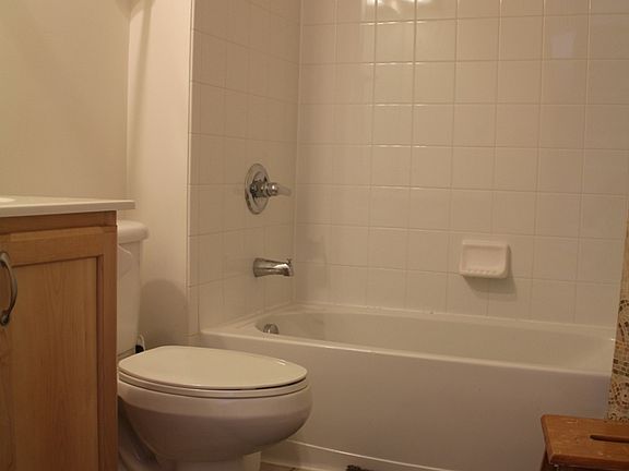 3rd image of 4121 Landhigh Lakes Dr