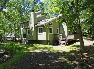 2144 Apley Dr, Bushkill, PA 18324