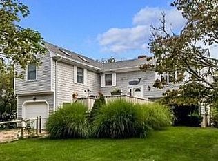 20 1st St, Charlestown, RI 02813