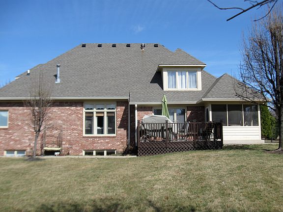 5th image of 3969 Brockton Manor North Dr