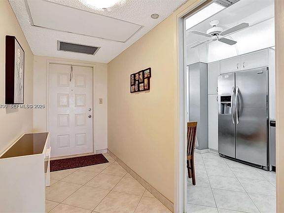 2nd image of 3510 Oaks Way APT 806