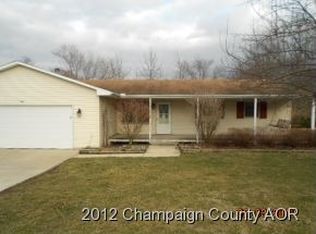 808 S Spring Lake Rd, Mahomet, IL 61853