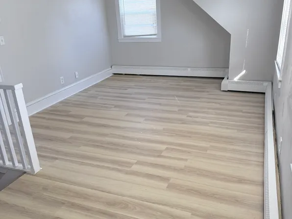 1 Tryon Ave, Rumford, RI 02916