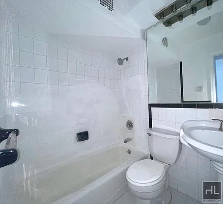 Rented by Highline Residential | media 6