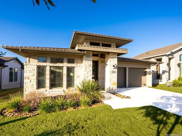 306 Navarro, Boerne, TX 78006