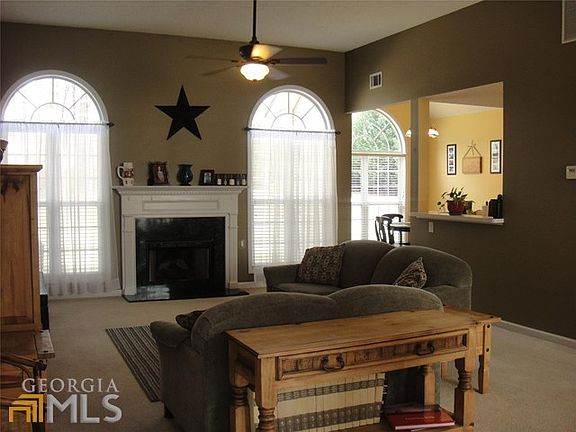 3rd image of 4104 Lake Summit Ct