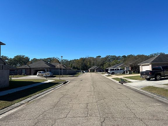 4th image of 17025 Glenwood Springs Dr