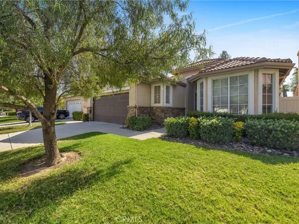 29303 Hidden Lake Dr, Menifee, CA 92584