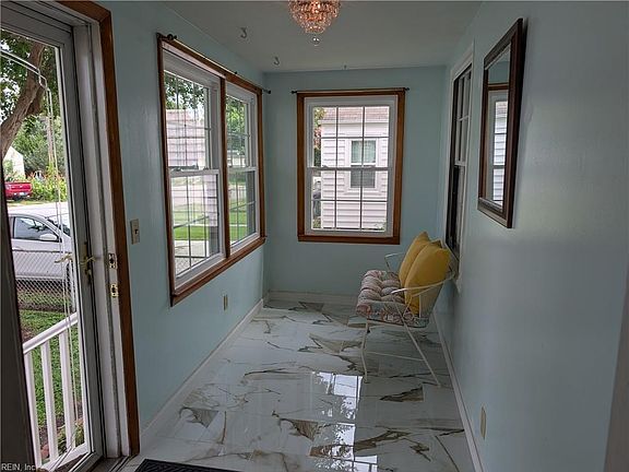 2nd image of 14 Plaza Dr